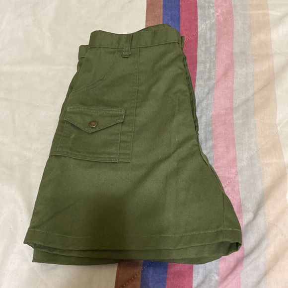 Womens Shorts - Picture 3 of 4
